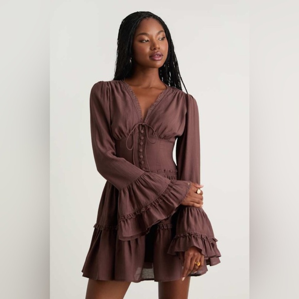 LULU’S AYAANA LONG SLEEVE TIERED MINI DRESS